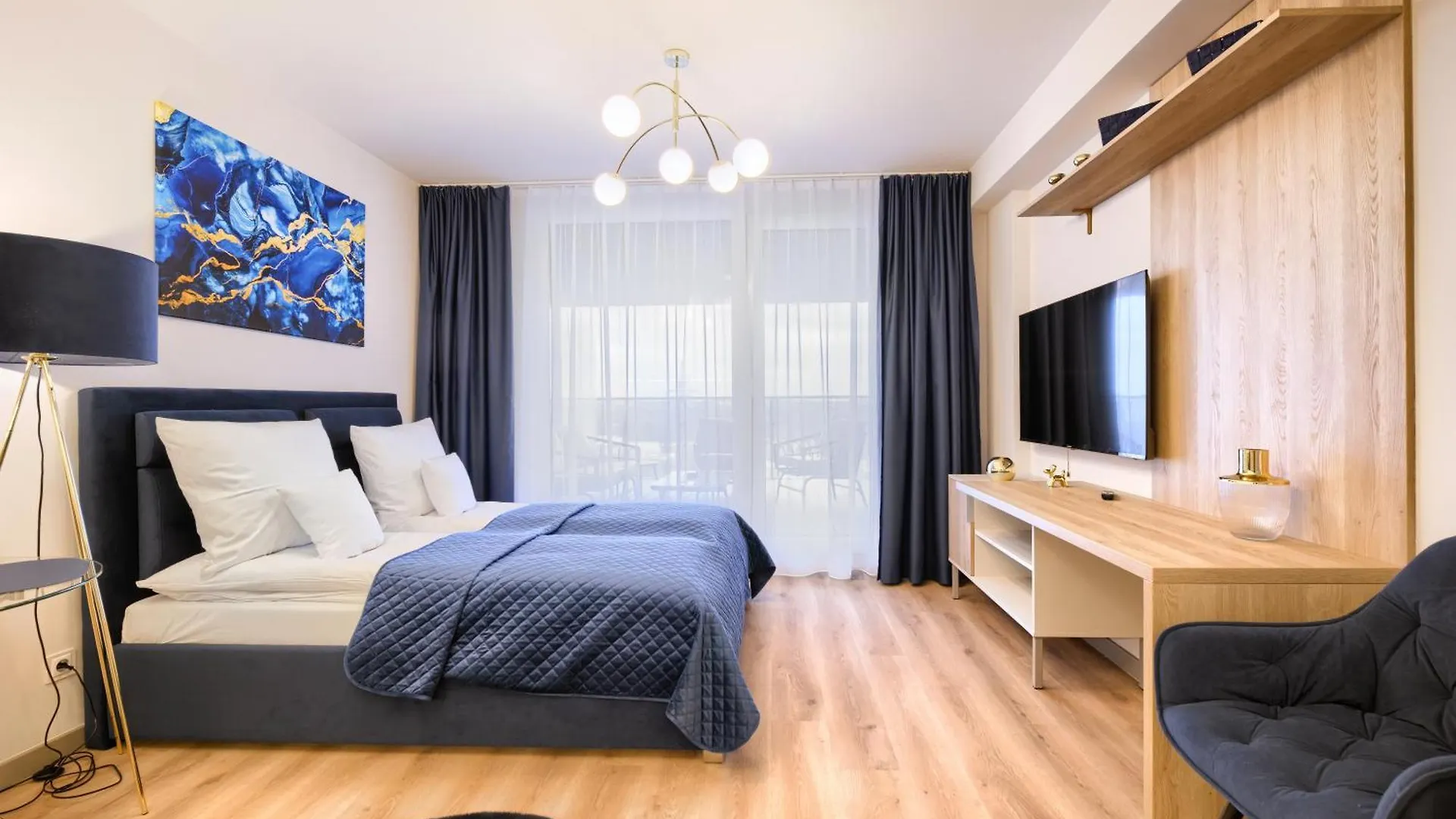 Aboutartapartments - Otynska 4 Wrocław 0*,  Polen