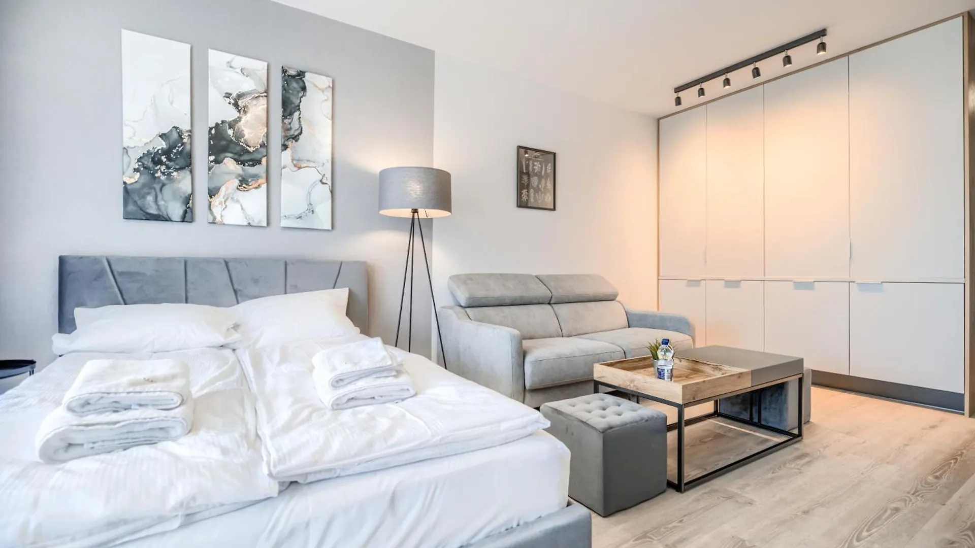 Apartamento Aboutartapartments - Otynska 4 Wrocław Polónia