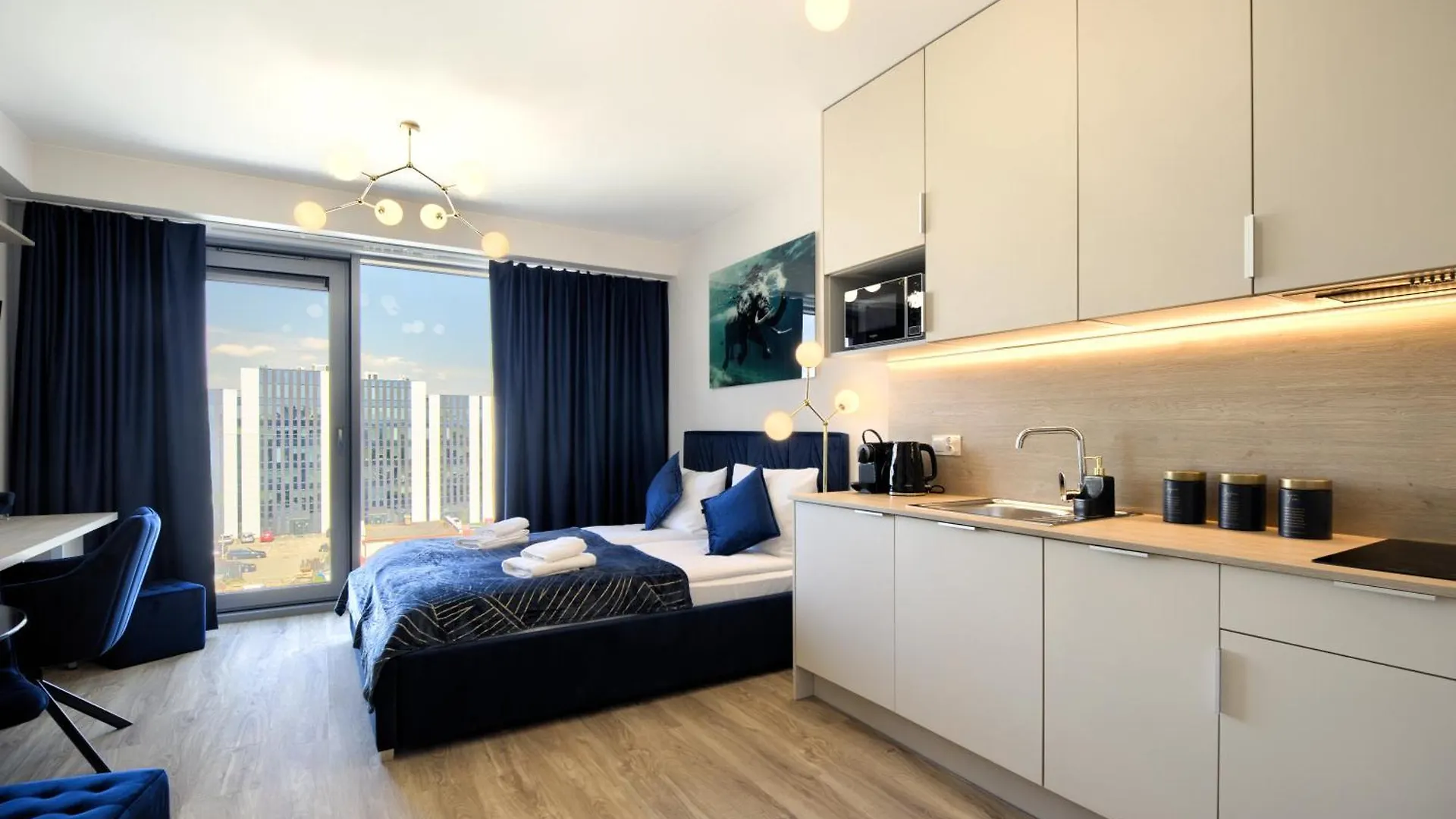 Aboutartapartments - Otynska 4 Wrocław Lägenhet