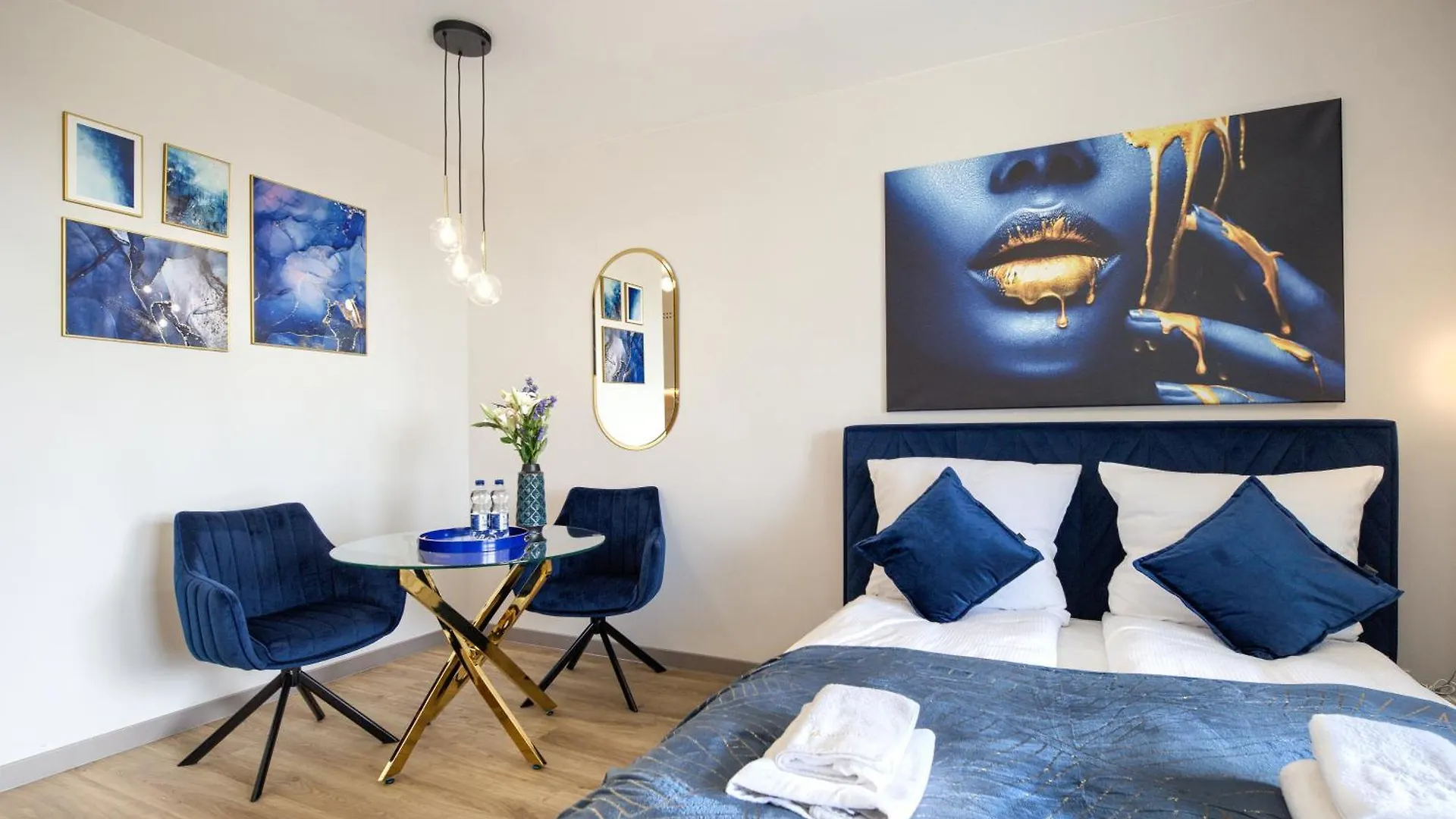 Aboutartapartments - Otynska 4 Wrocław 0*,
