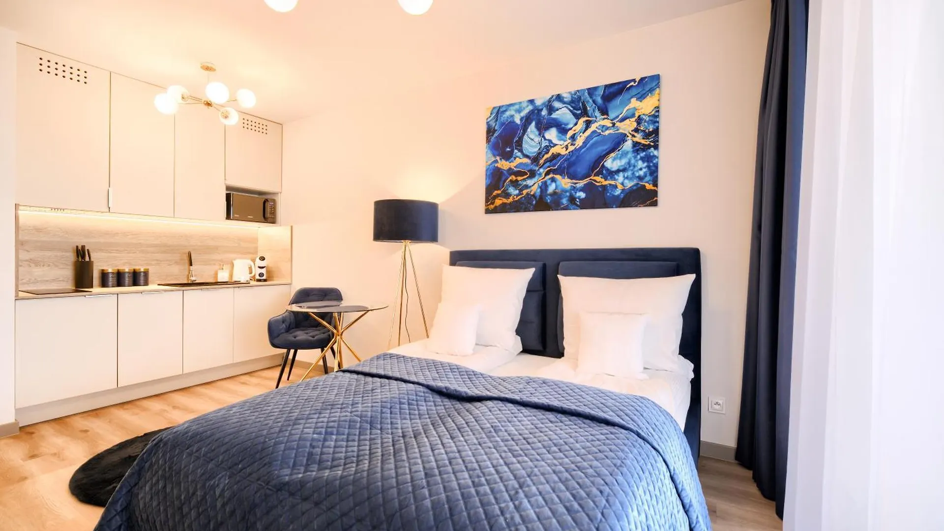 Aboutartapartments - Otynska 4 Breslavia