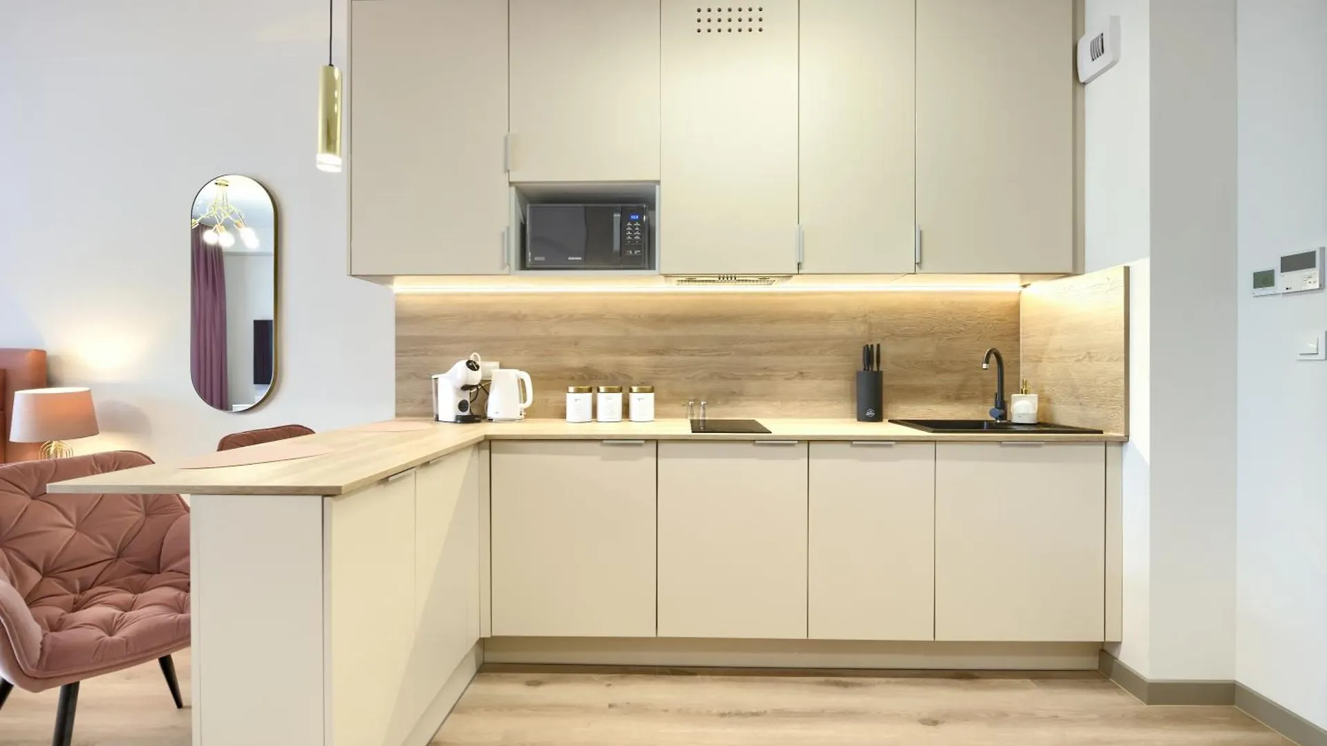 Aboutartapartments - Otynska 4 Breslavia