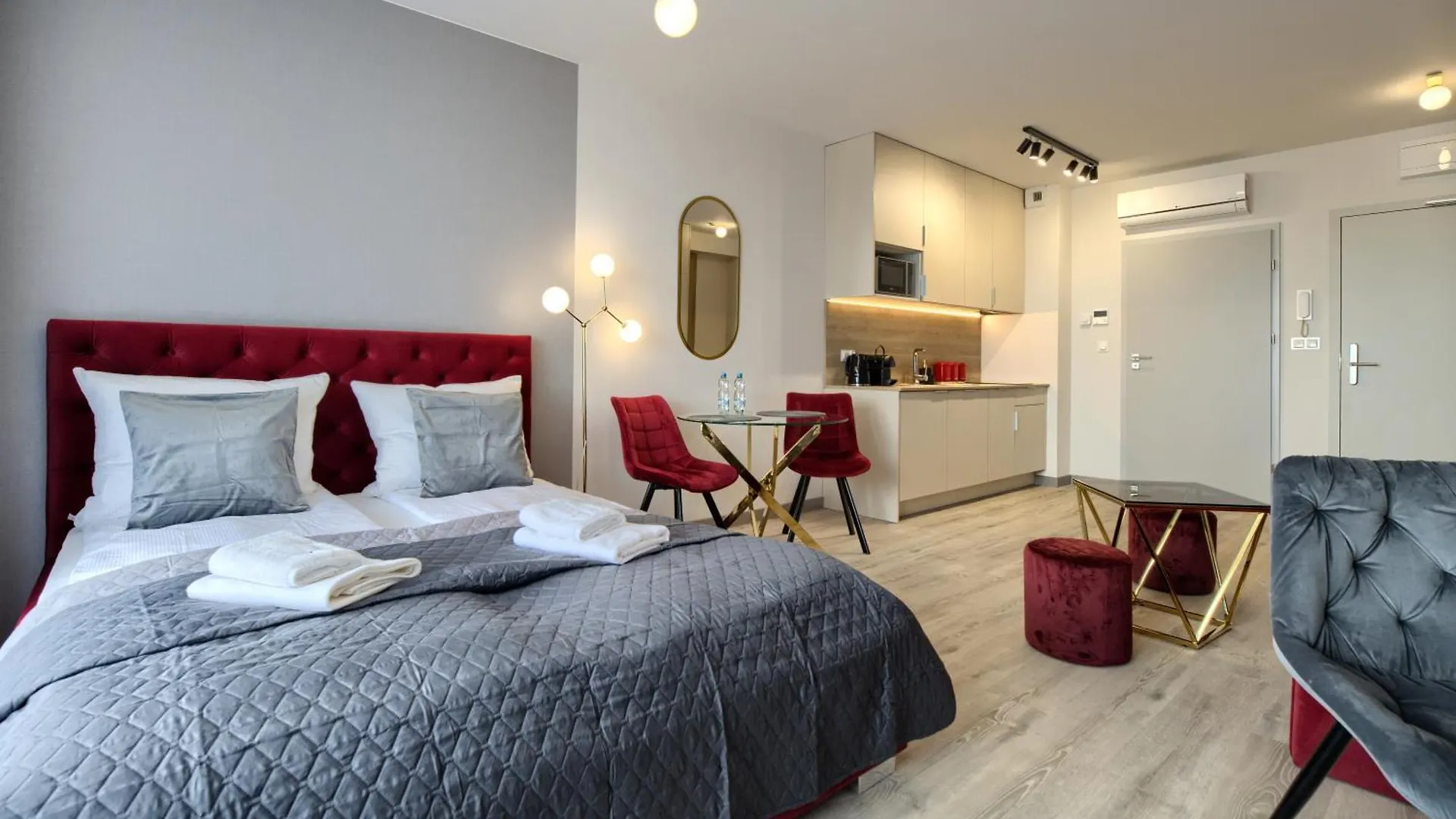 Aboutartapartments - Otynska 4 Breslavia Polonia
